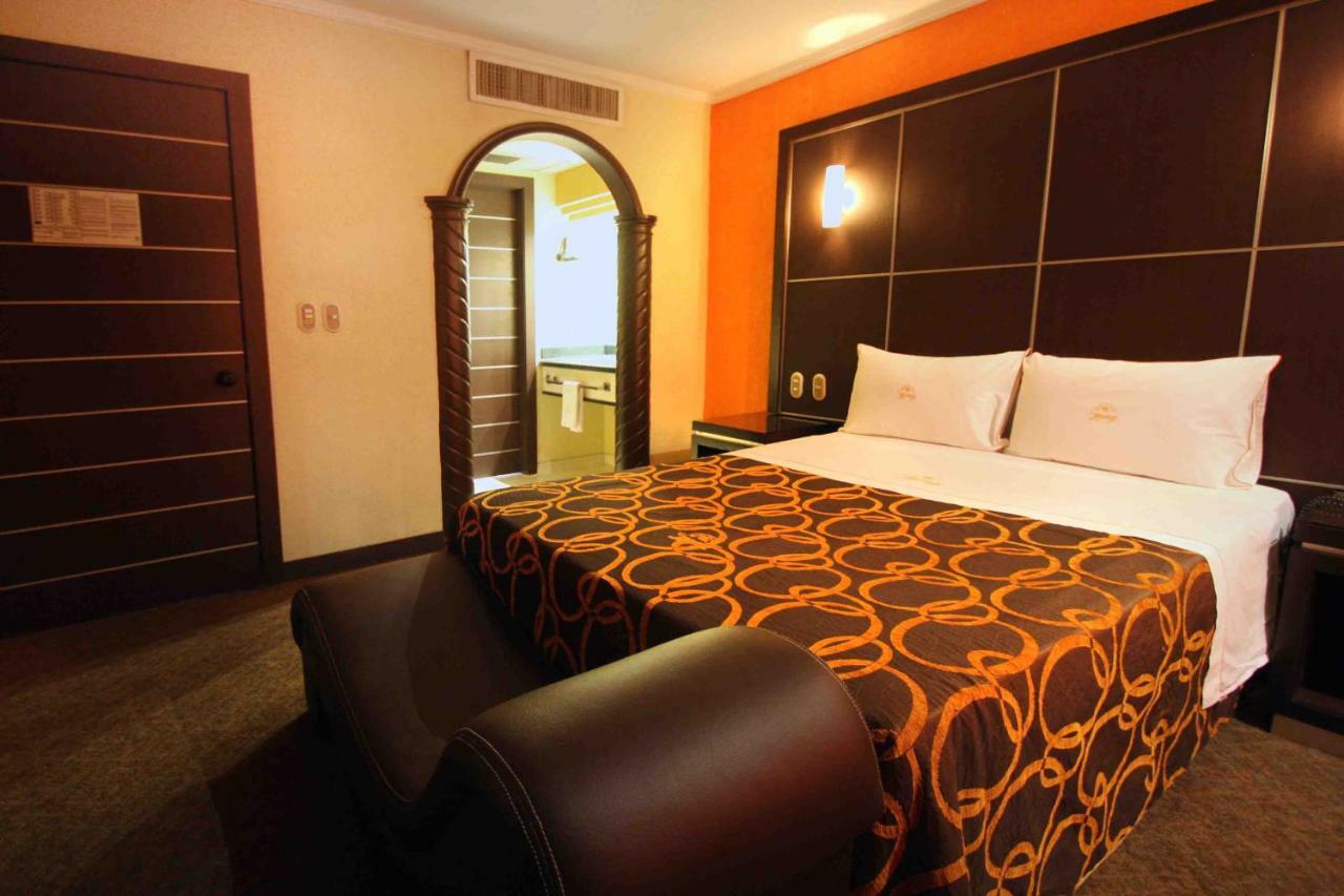 Motel Mirage Guadalajara Kültér fotó